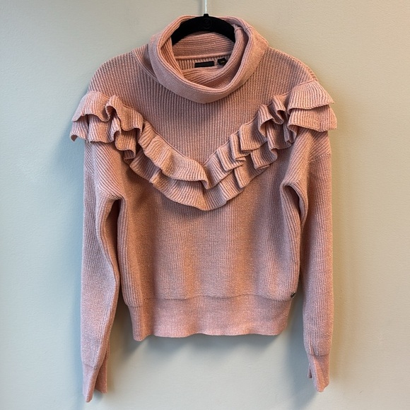 Beckaro M Pink Ruffled Turtleneck Sweater - Picture 8 of 8